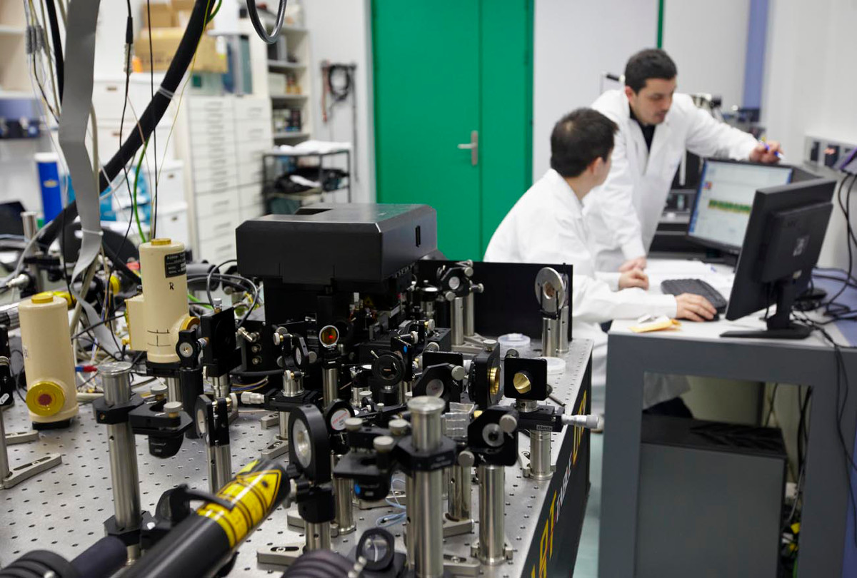 Scatteringtype nearfield microscope (Neaspec) CIC nanoGUNE